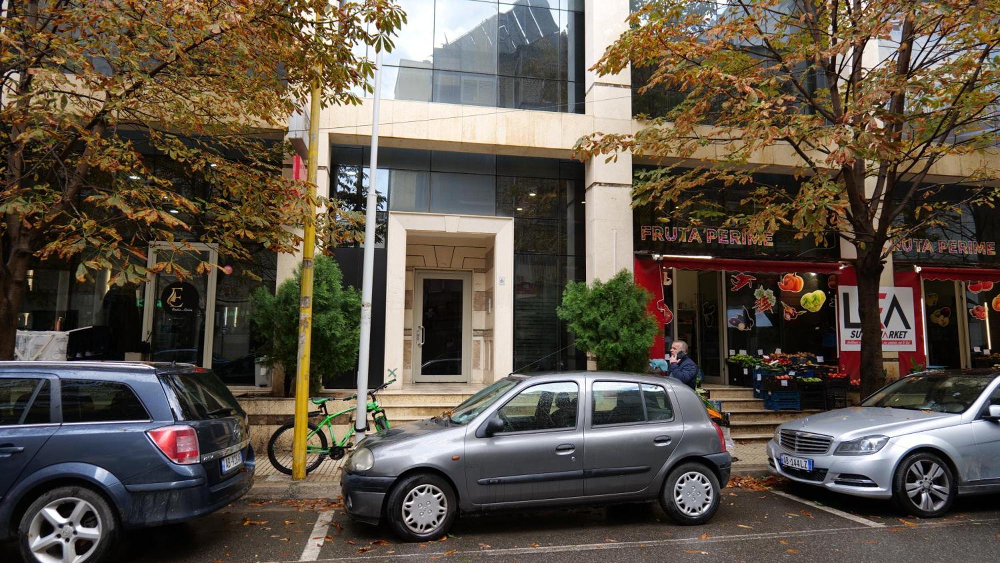 Top Location Kristi Apartments 05 Tirana Exterior photo